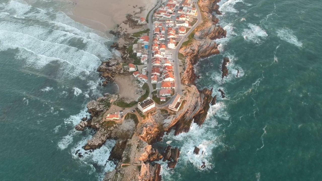 Surf House Peniche Hostel Baleal Exterior foto